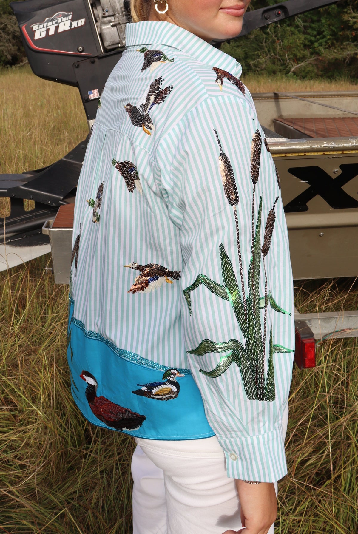 Queen of Sparkles Striped Ducks in Pond Button Up