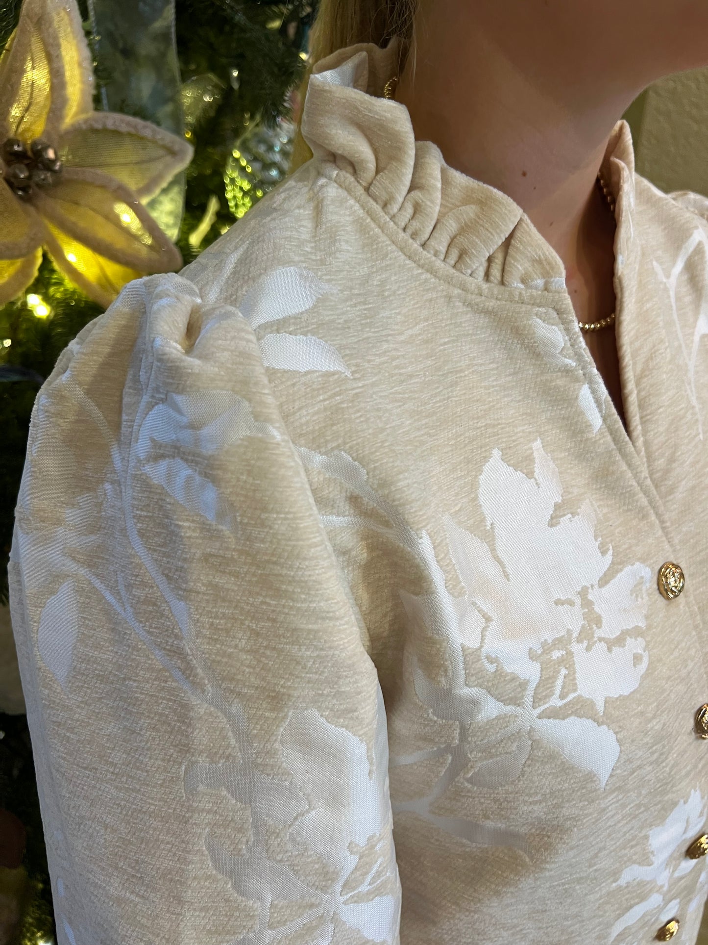 Cream & White Floral Top