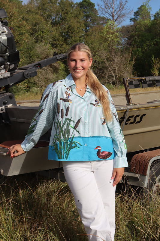 Queen of Sparkles Striped Ducks in Pond Button Up