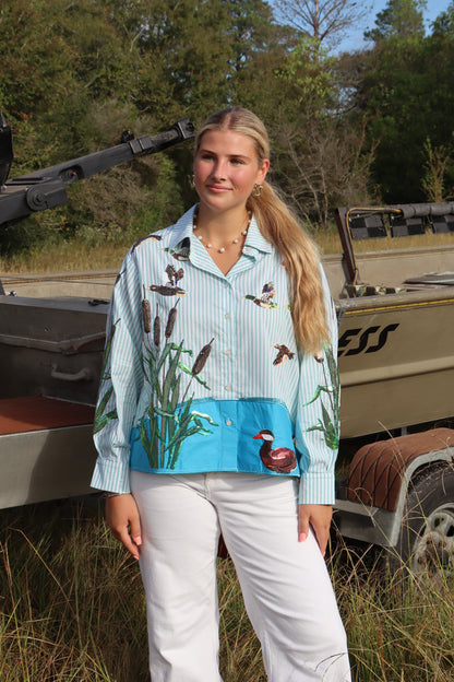 Queen of Sparkles Striped Ducks in Pond Button Up